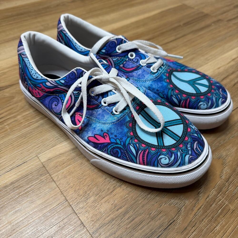 Yes We Vibe “World Peace” Sneakers – Women’s Size 9